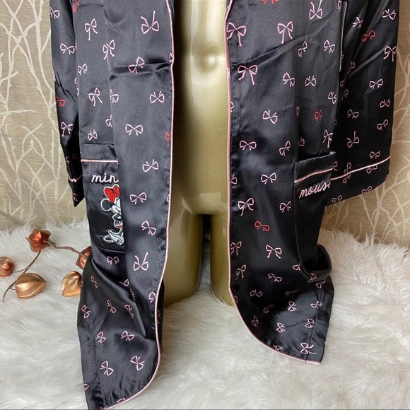 DISNEY DISNEYLAND MINNIE MOUSE NEW NWT WOMENS ROBE PAJAMA SIZE XS - Picture 7 of 8